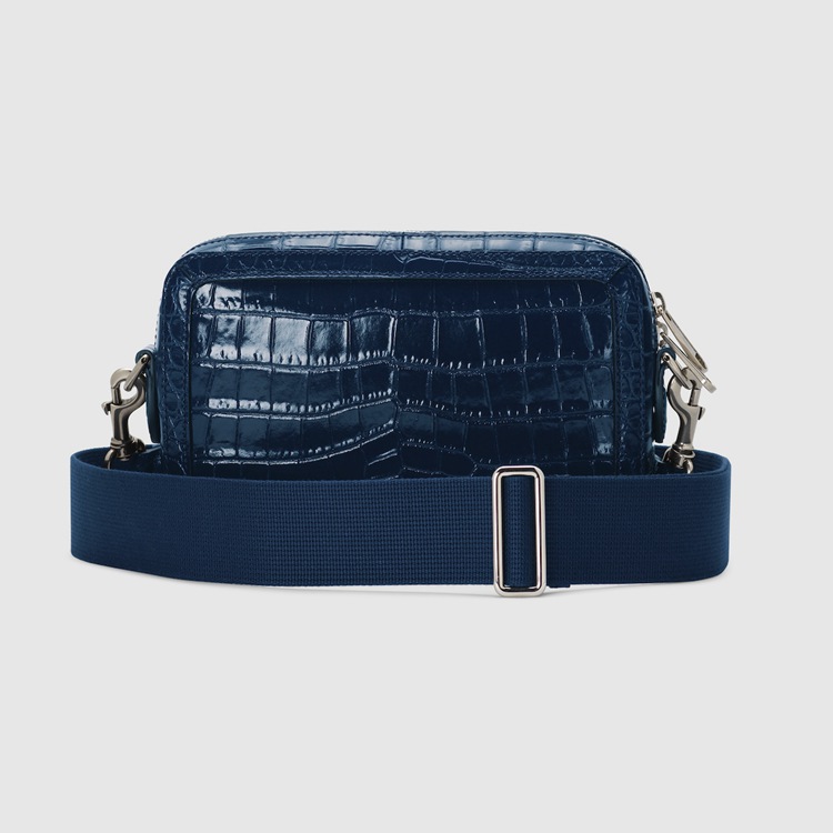 710861.EAAIM.4157.009.056.0000.Light Crocodile shoulder bag with Double G